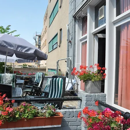 Auberge de jeunesse / Youth Bréda