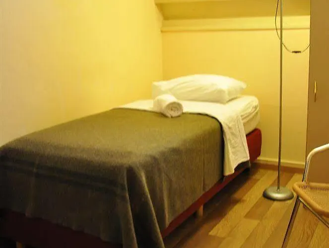 Auberge de jeunesse / Youth *